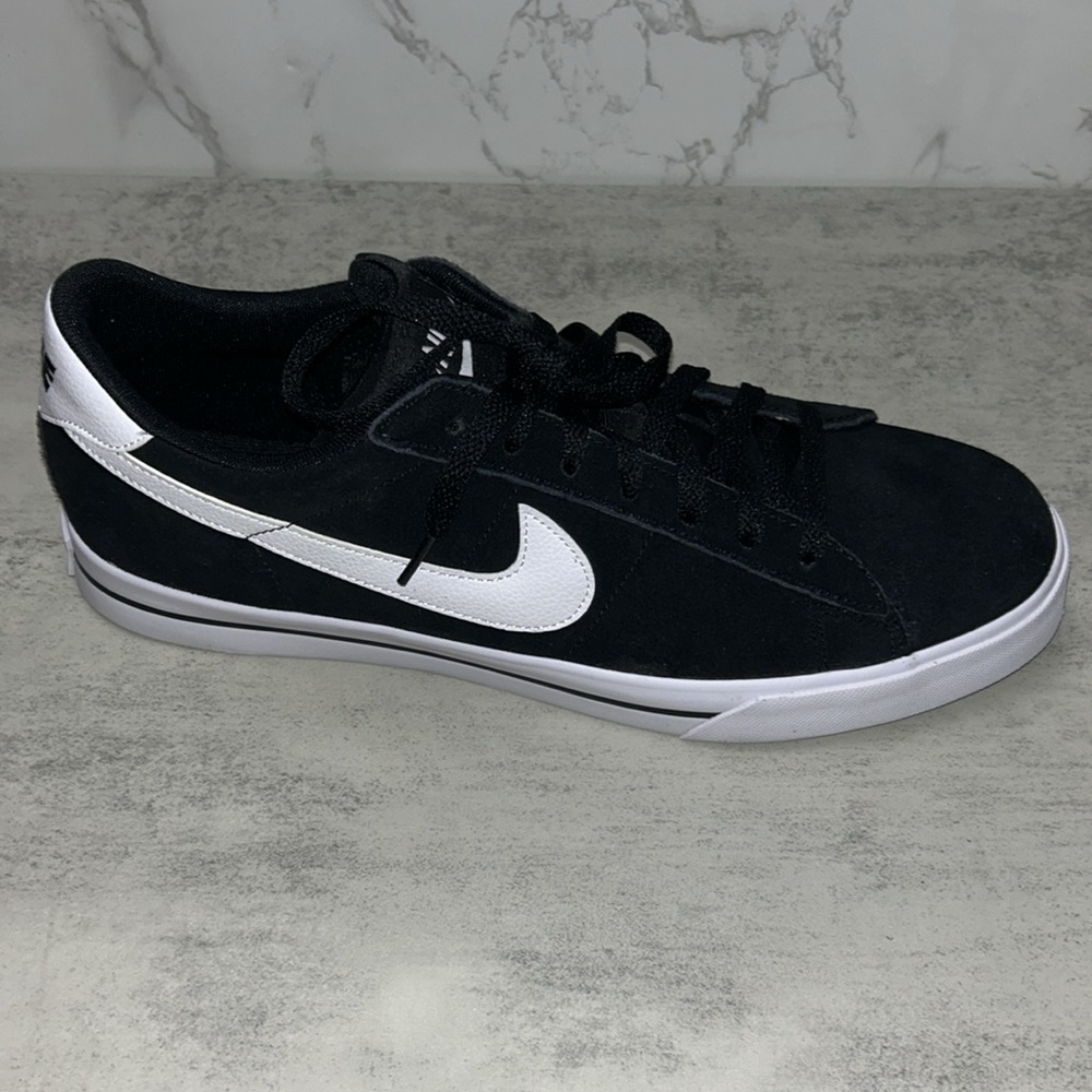 MENS Black and White Suede Nike - Picture 5 of 12